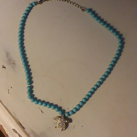 Turquiose Beaded Gold Rhinestone Starfish Necklace - Picture 3 of 4